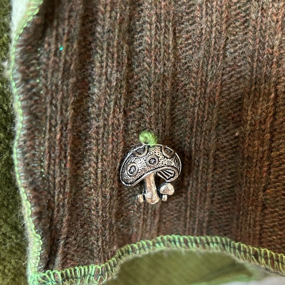 Vintage Abercrombie & Fitch Brown and Green Poncho Boho Sweater - Picture 6 of 9